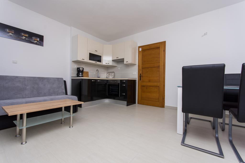 Apartments Bisera 特罗吉尔 外观 照片